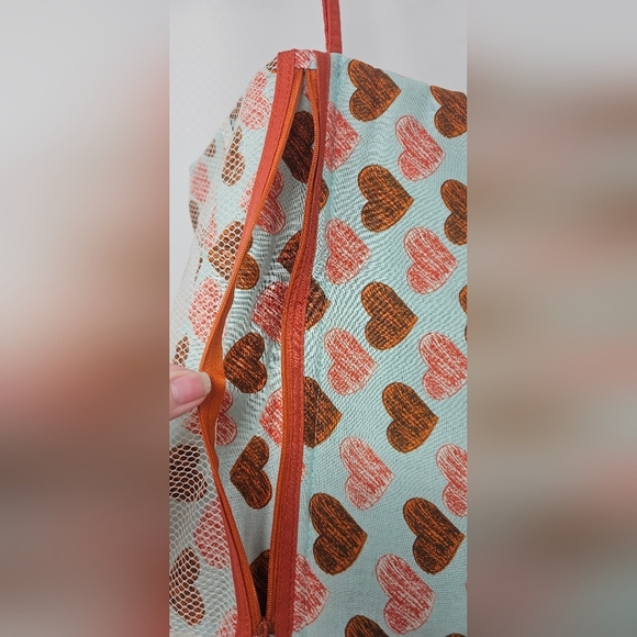 Wash Me Wear Me Intimates Double-Sided Hearts Travel Laundry Bag New - Picture 6 of 8